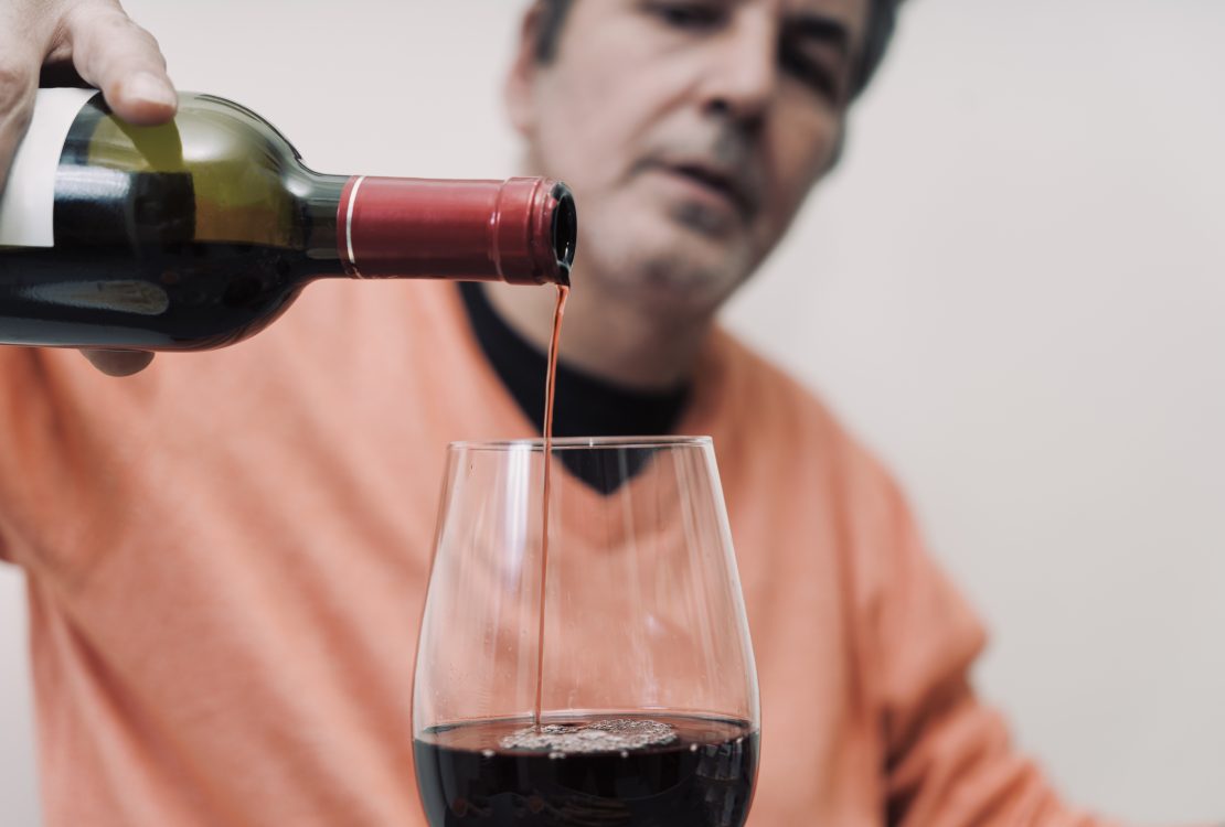 Alcohol Consumption Should Be Limited to Once Daily for Men, Experts Say