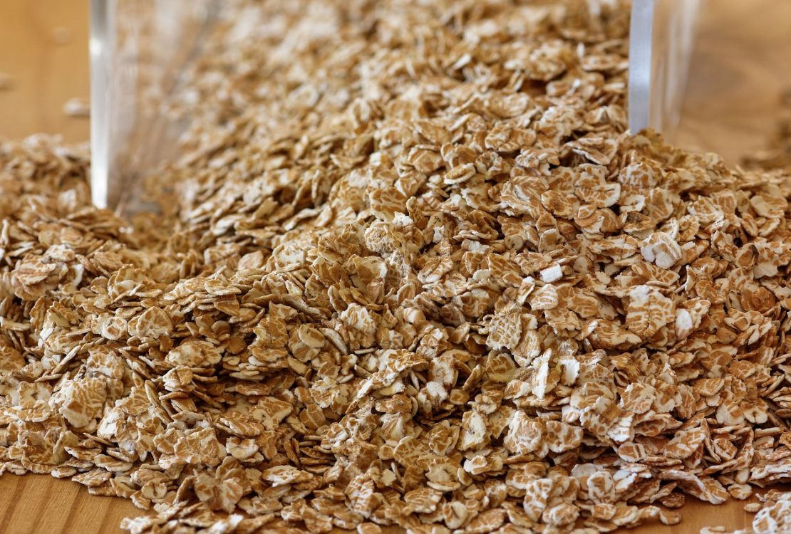 Elevating Plain Oatmeal: 10 Ways to Enhance Its Flavor and Enjoyment
