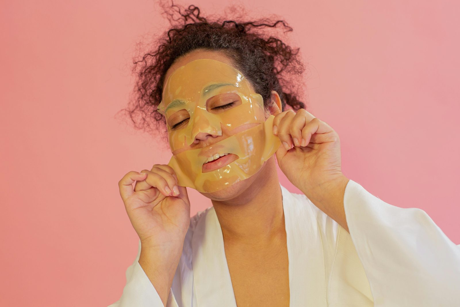 Exploring the Benefits of Hyaluronic Acid for Skin and Joints