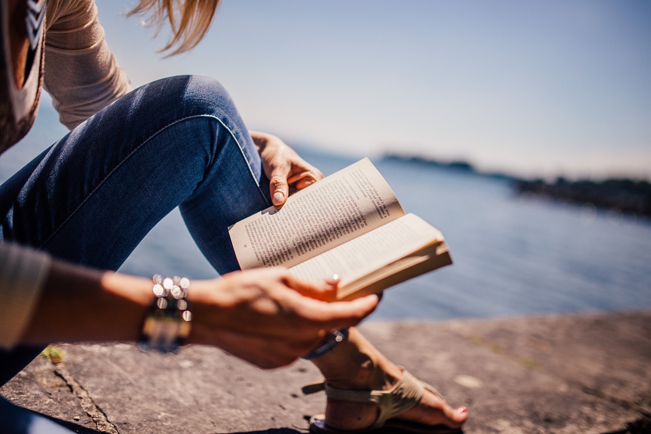 How Reading Books Benefits Your Health