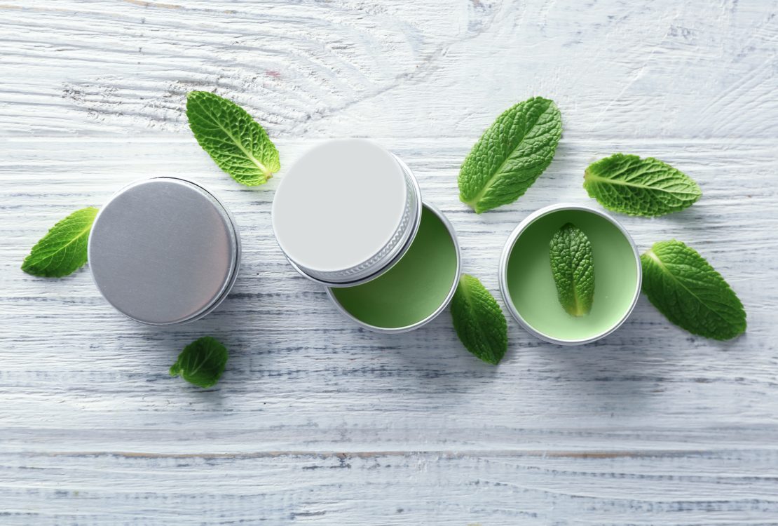 Top 11 Benefits of Lemon Balm