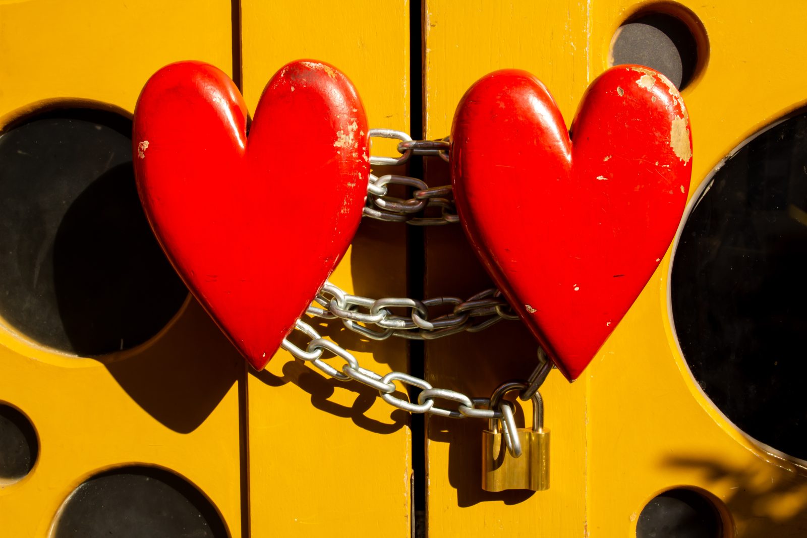 Learning from Polyamory: 4 Skills to Integrate into Monogamous Relationships